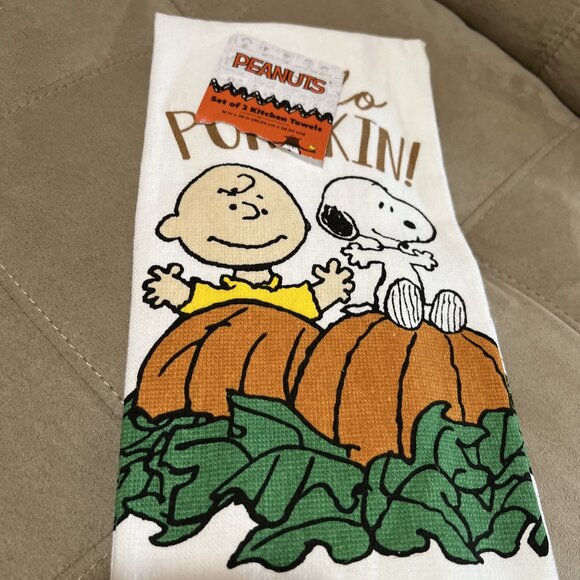 Peanuts Snoopy Charlie Brown Set If 2 Kitchen Towels “Hello Pumpkin “ - Picture 4 of 14